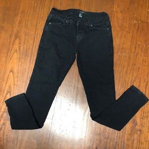 Forever 21 Black skinny jeans- size 25